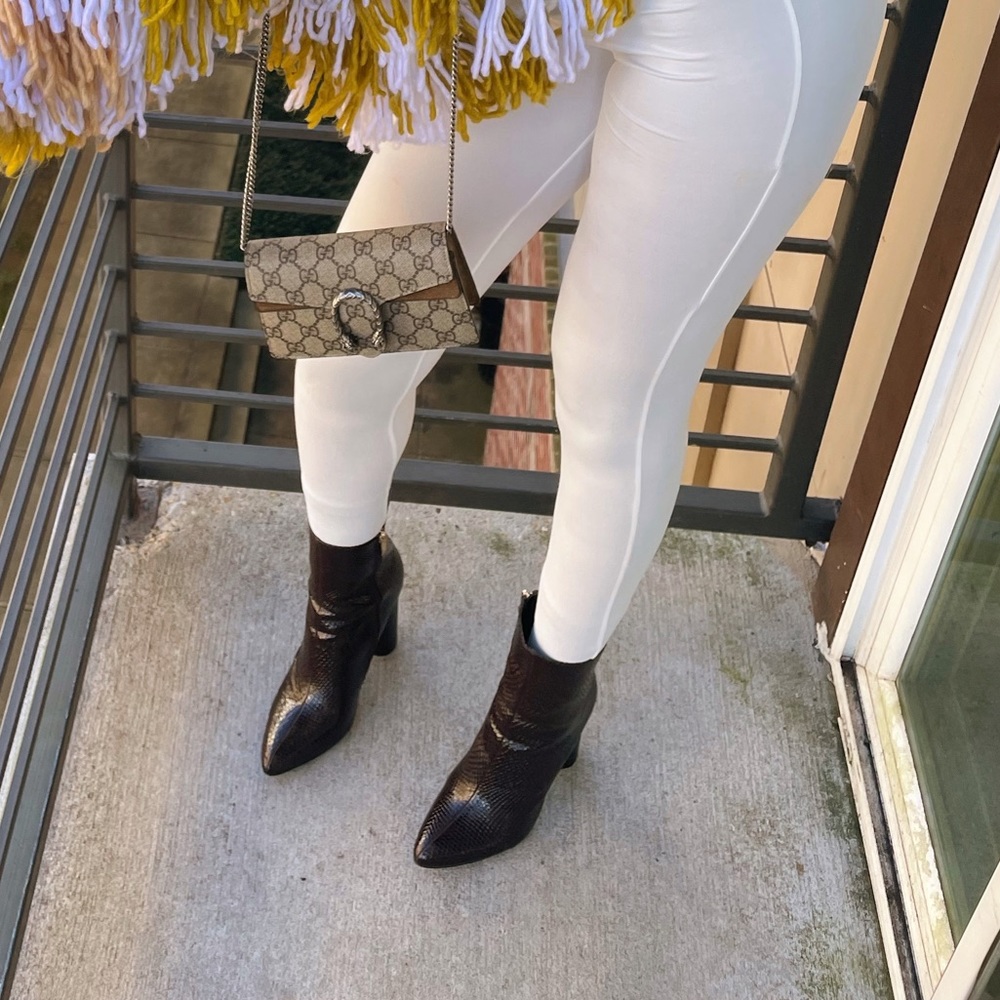Faux leather dark brown glossy booties